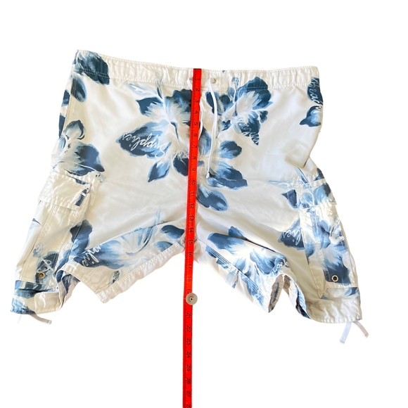 90s Vintage Crafted by Beach men Floral Drawstring Shorts White Size XXL - Picture 4 of 16